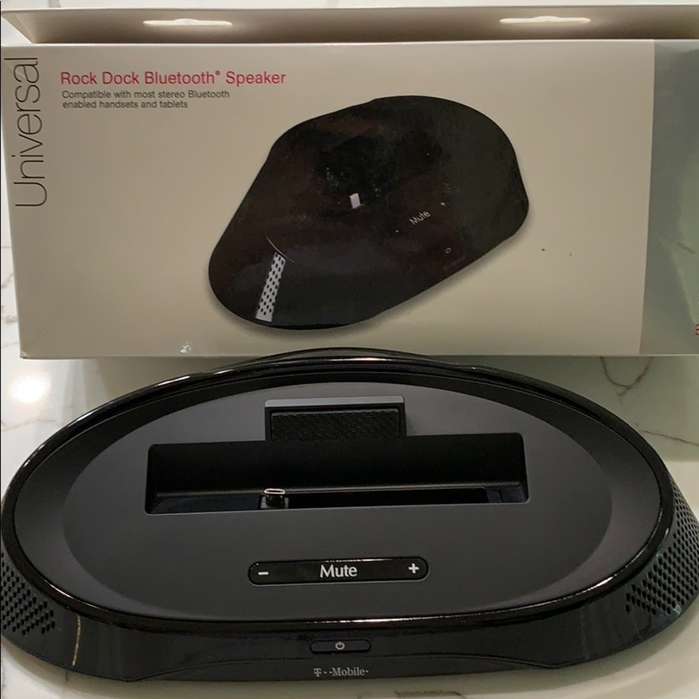 T Mobile Rock Dock Bluetooth Speaker